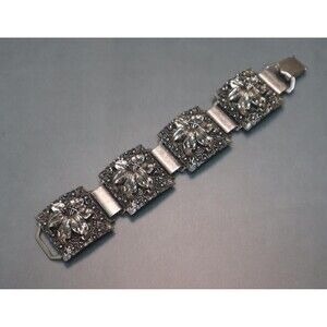 Vintage Chunky Flower Panel Bracelet
